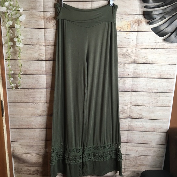 Emerald Pants - Emerald boho wide legs olive green pants size M